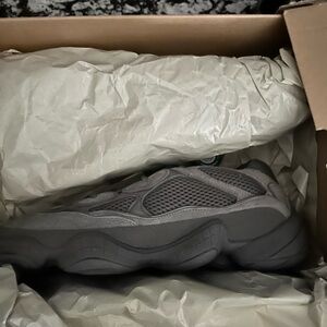 Yeezy 500 granite